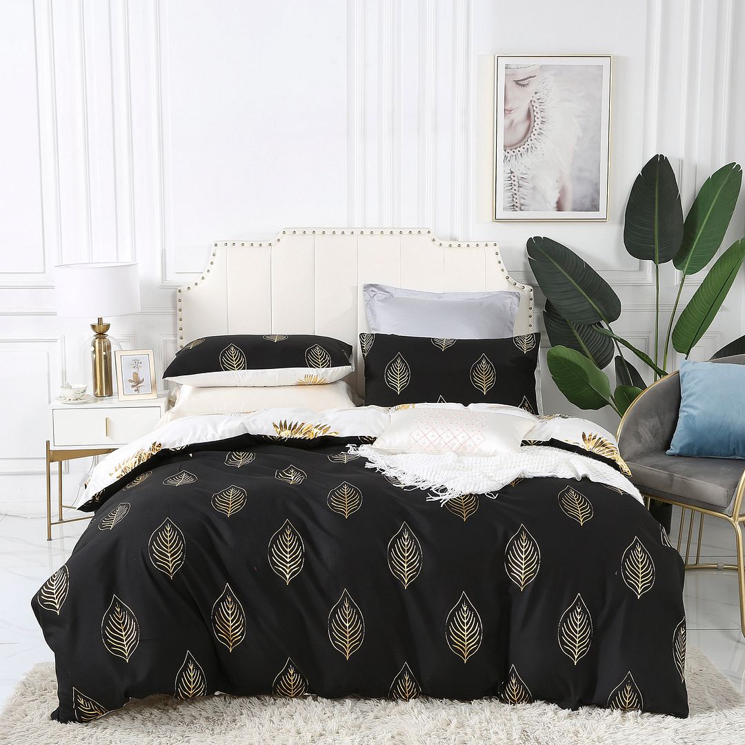 Reversible Design Leaves Queen Size Bed Quilt/Duvet Cover Set