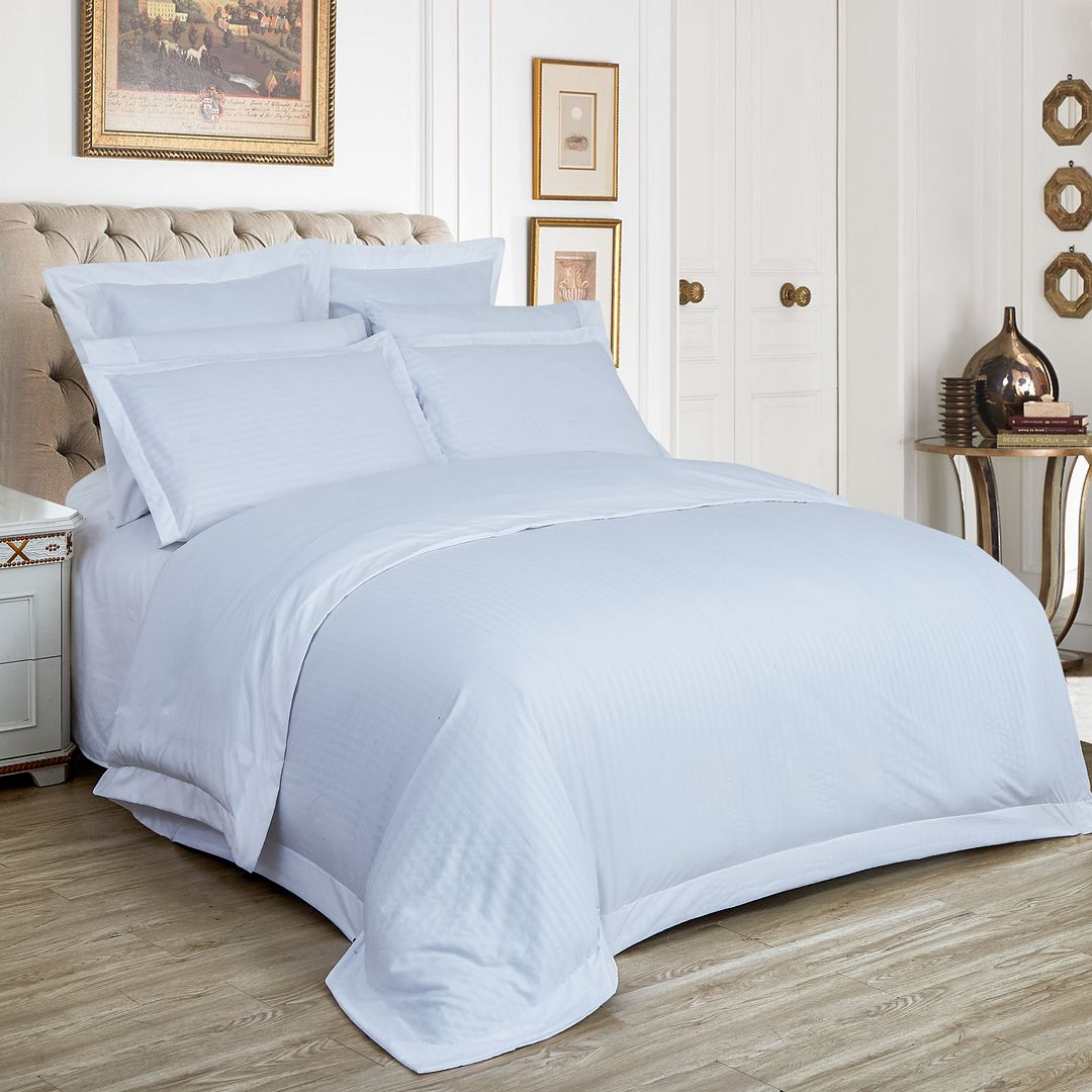 1000TC Ultra Soft Striped Super King Size White Duvet Quilt Cover Set