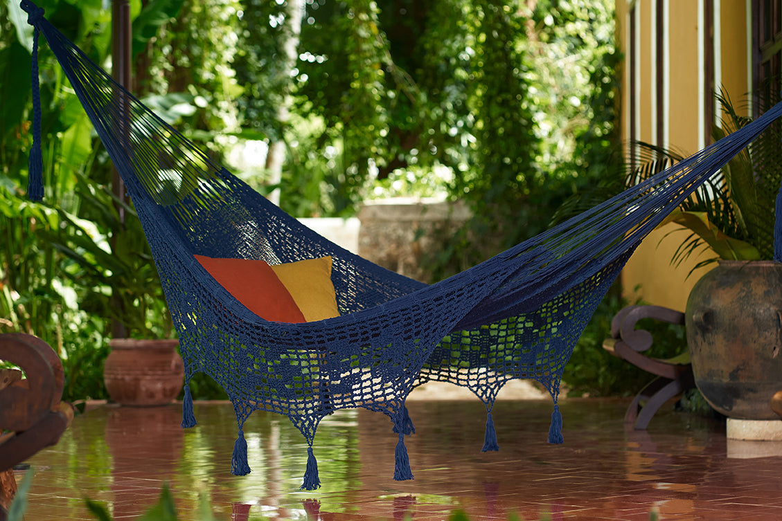 Outdoor undercover cotton Mayan Legacy hammock with hand crocheted tassels King Size Blue